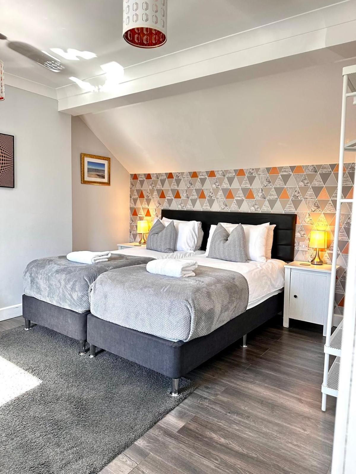 Sweet Suites Lytham Lytham St Annes Bagian luar foto